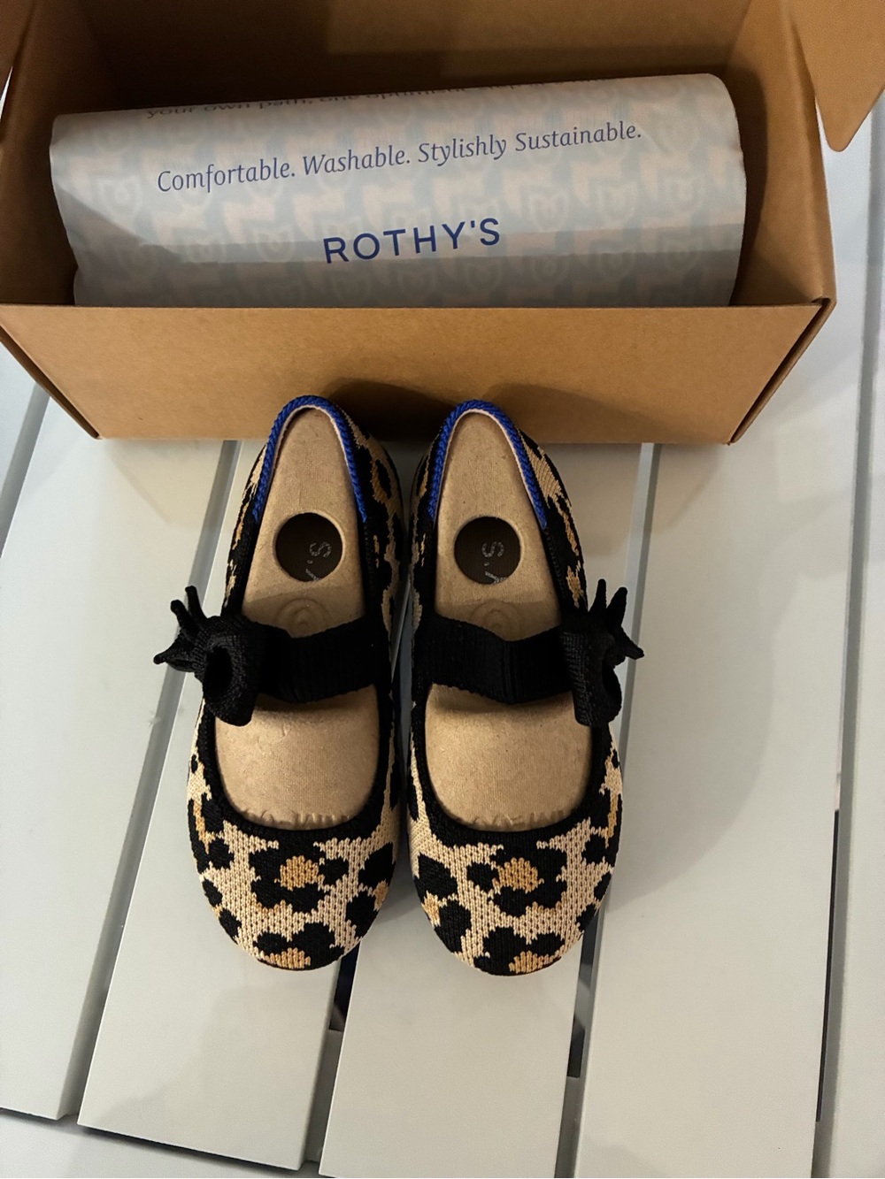 Rothy's Kids Leopard Knit Mary Janes - Black & Tan with Blue Trim size 8- NWT